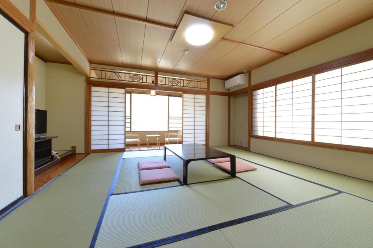 Ooedo Onsen Monogatari Shinshu Kakeyu Hotel Ueda Kültér fotó