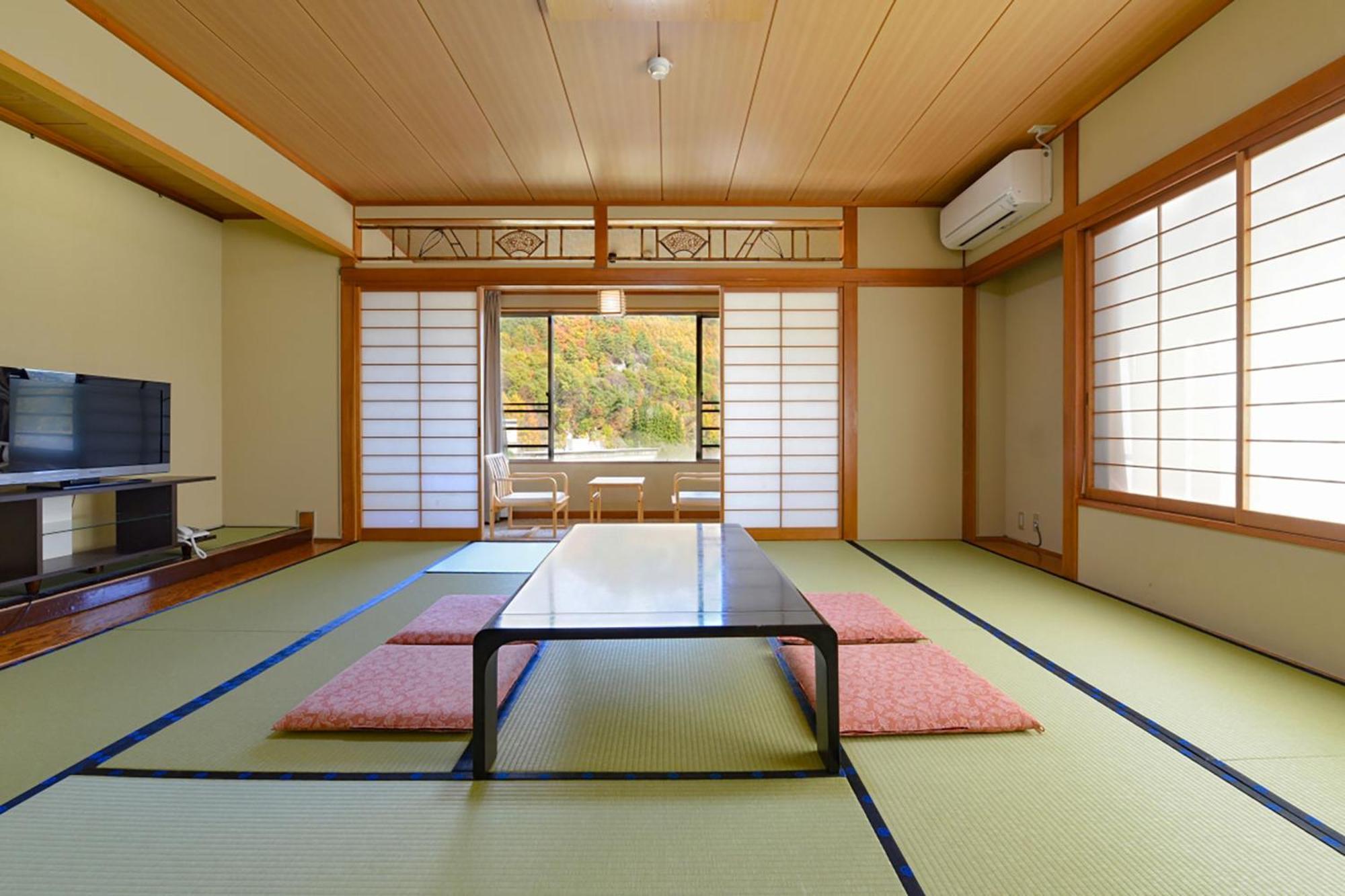 Ooedo Onsen Monogatari Shinshu Kakeyu Hotel Ueda Kültér fotó